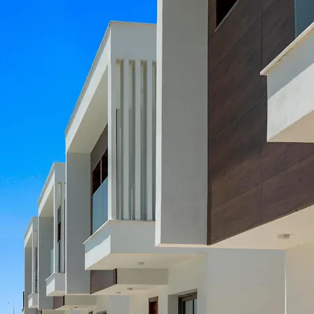 Βίλα Serenity Waves 9 *