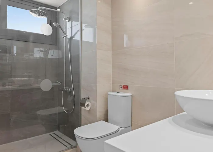 Serenity Waves 9 Vila *